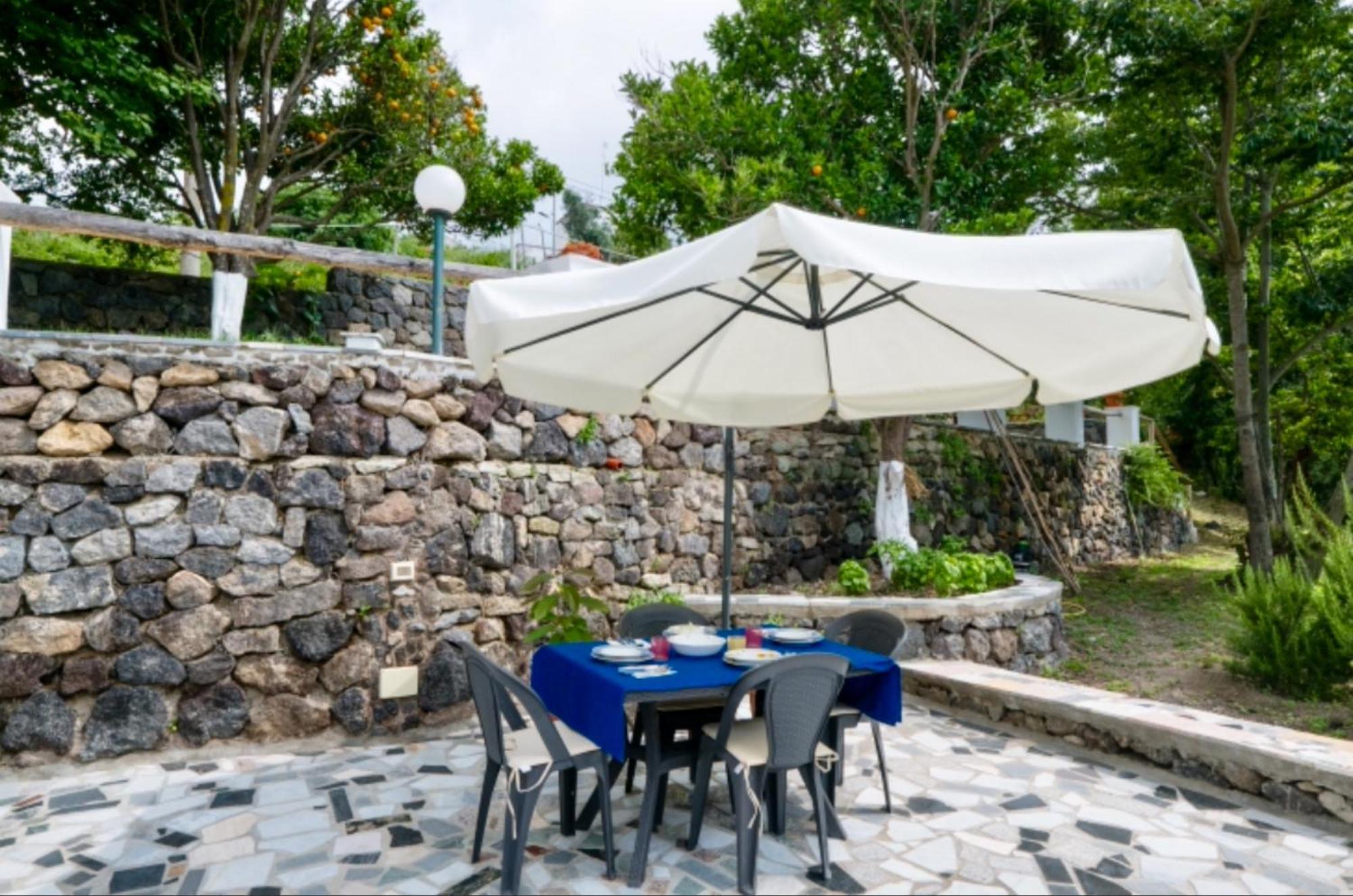 Villa Vincenzo Di Meglio Barano dʼIschia Rom bilde